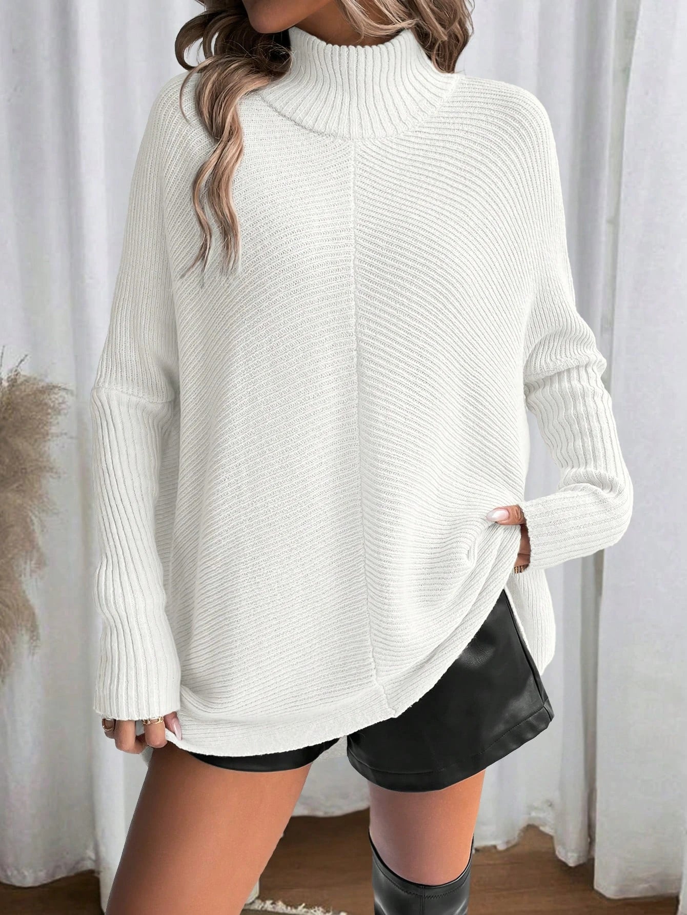 Autumn and Winter New Fashion Woman Sweater Irregular Hem Turtleneck Pullover Long Sleeve Knit Top