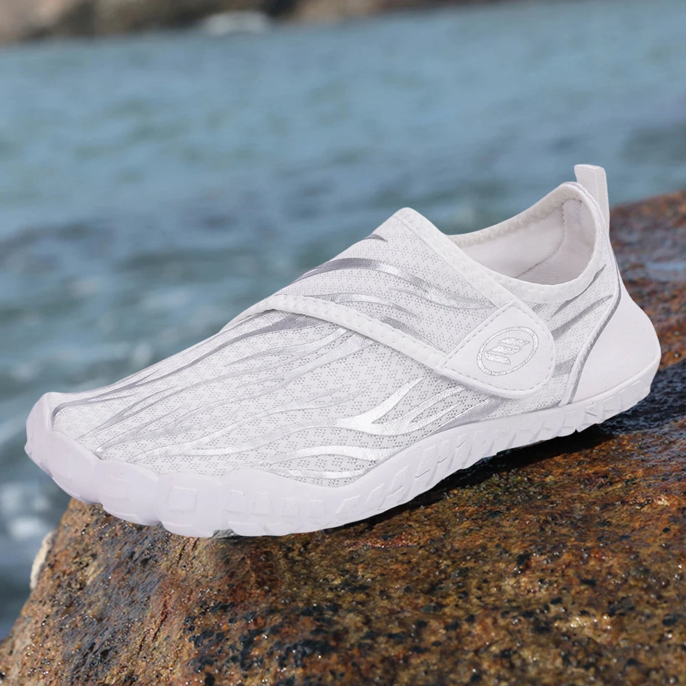 Unisex Water Shoes Lightweight Aqua Shoes Hook and Loop Fastener Barefoot Beach Shoes Lightweight Gym Sneakers for Water Sports